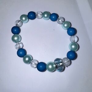 Chic Blue and Silver Beaded Bracelet